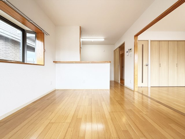 ガーデンハイツ永野Ⅲ B棟の居間・リビング