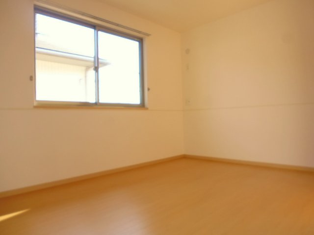 倉敷市中畝８丁目の一戸建ての寝室|洋室