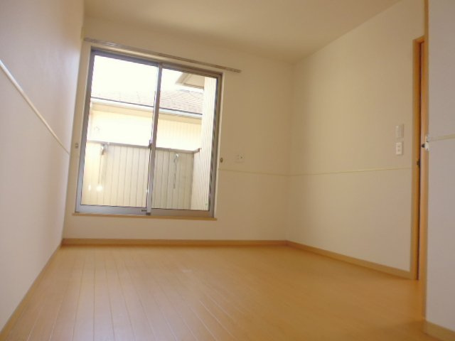 倉敷市中畝８丁目の一戸建ての洋室