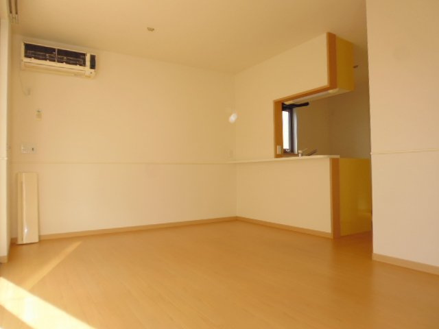 倉敷市中畝８丁目の一戸建ての居間・リビング