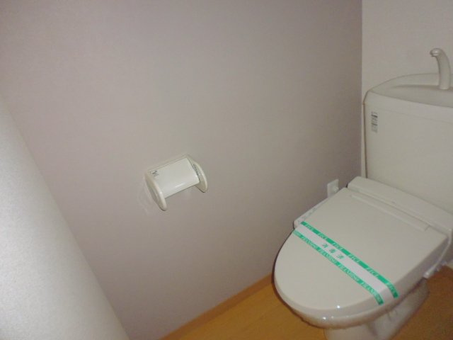 倉敷市中畝８丁目の一戸建てのトイレ