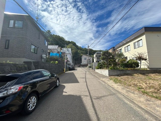 石山3条8丁目新築建売の前面道路含む現地写真