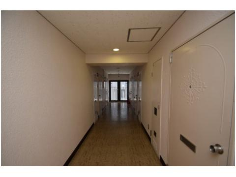 コスミティ高槻のエントランス