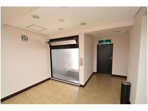 コスミティ高槻の居間・リビング