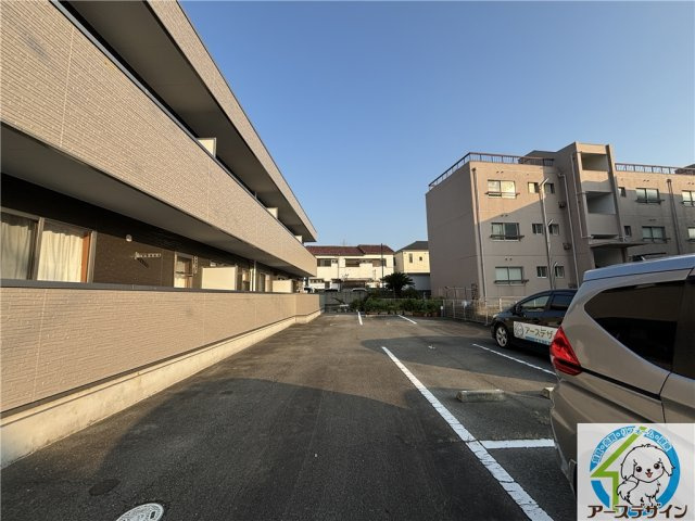 シェルテッツァ藤江駅前の駐車場|カースペースがあります