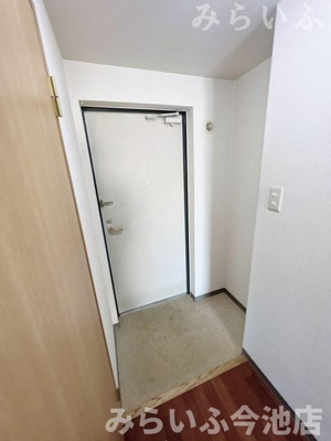 【玄関】 | リオン高見