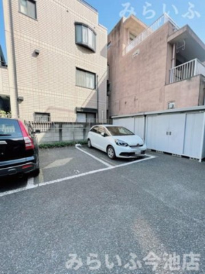 【駐車場】 | リオン高見