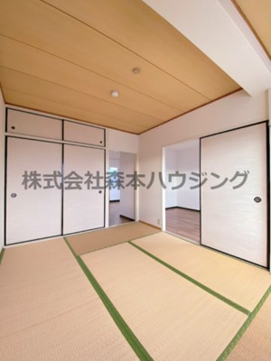 【寝室】 | 　交野ロイヤルコート | 落ち着いて過ごせるお部屋なので、寝室にいかがでしょうか