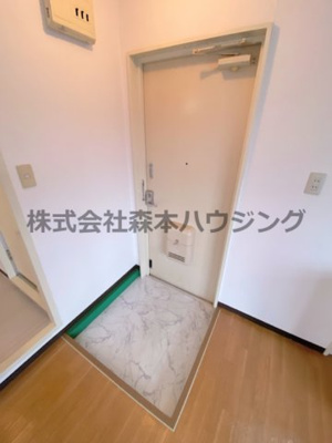 【玄関】 | 　交野ロイヤルコート | シンプルで使いやすい玄関です