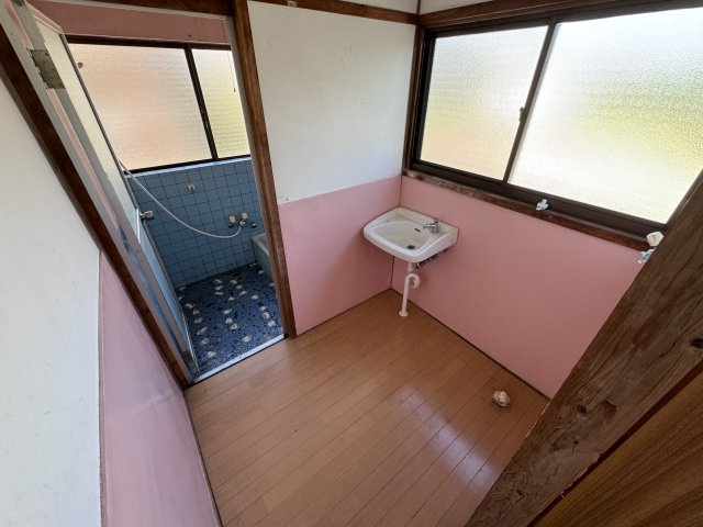 玉名郡長洲町大字高浜の一戸建ての洗面所