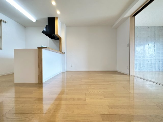クレドール南川添の居間・リビング