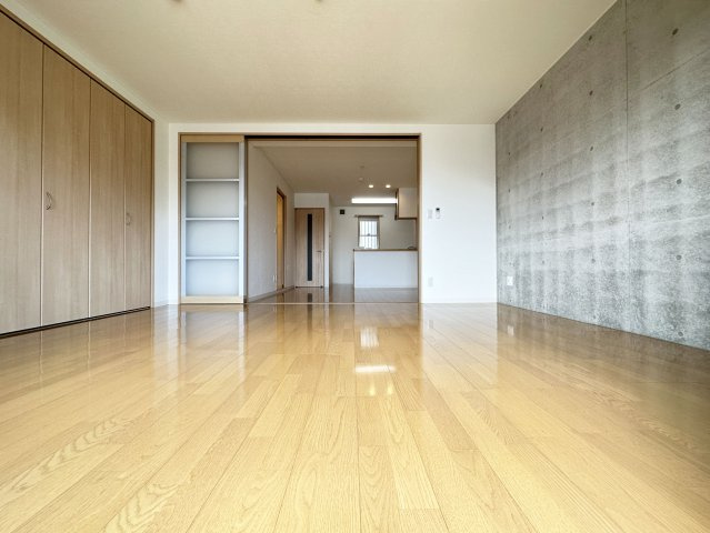 クレドール南川添の居間・リビング