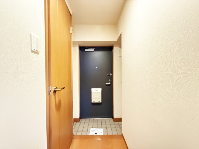 COCO北本町の玄関