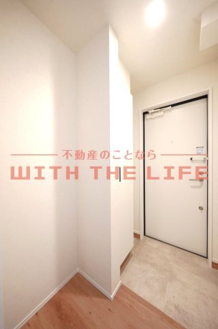 MAHORA　MAISON久留米大学前駅　壱番館【キャッシュバック対象物件】の玄関|明るい玄関です