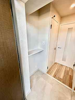 スプランディッド江坂Ⅲの玄関