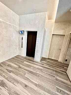 スプランディッド江坂Ⅲの設備|エレベーター