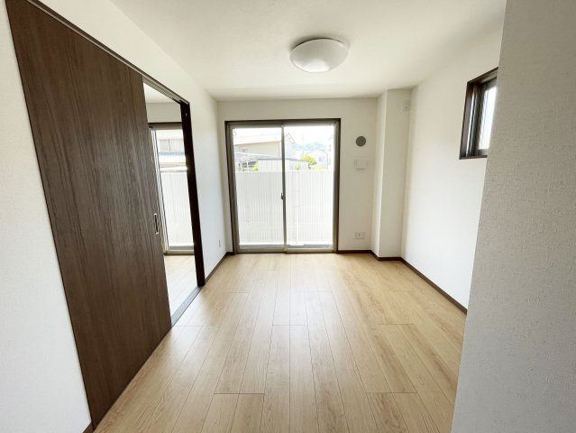 アリエッタヴェルデの洋室