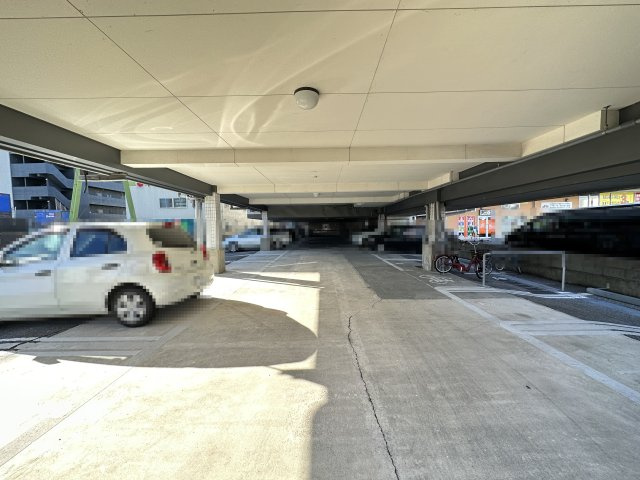 ドリームハウスの駐車場