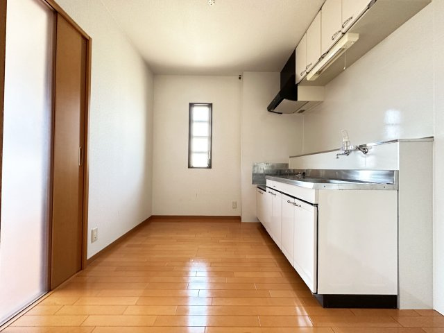 クローバー南川添の居間・リビング