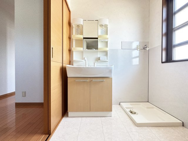 クローバー南川添の独立洗面台