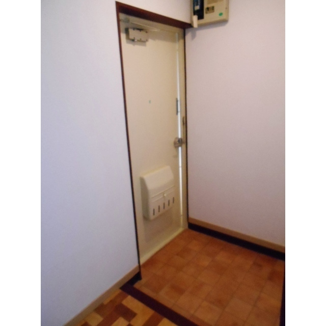 三宝ビルの玄関|玄関　※イメージ