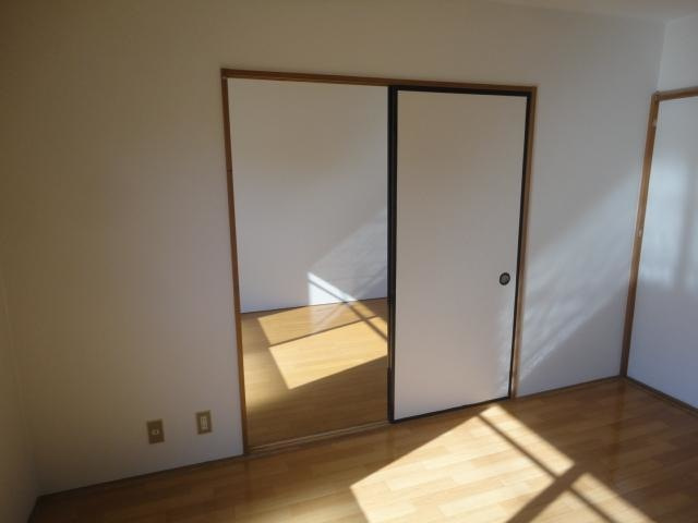 コーポ阪野の洋室