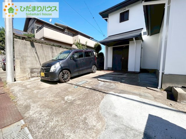 日立市金沢町6丁目　中古戸建の駐車場|ご家族でお車に乗る方に！駐車場2台分あります！