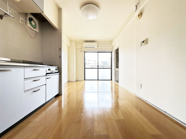 コーポハリマヤの居間・リビング