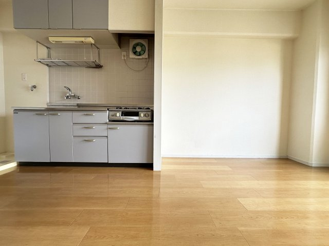 コーポハリマヤの居間・リビング