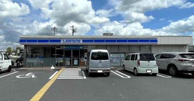 【その他】 | ＜FG＞深谷市上野台259フルクラシルB棟 | ローソン深谷上野台茶売通り店　徒歩1分
24時間営業のホットステーション。防犯上もさることながら夜食などもパパっとお買い物ができるのが大きなポイントです☆