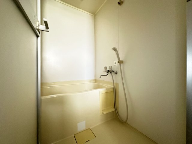 Benefit HARIMAYAの浴室