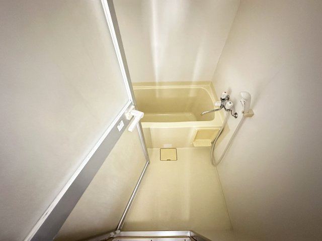 Benefit HARIMAYAの浴室