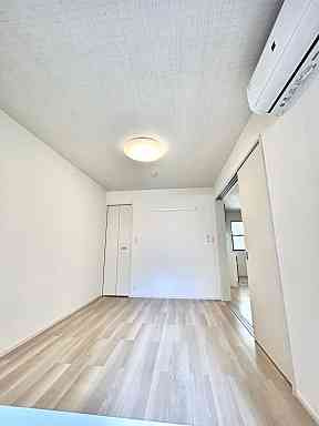 プラム江坂の寝室