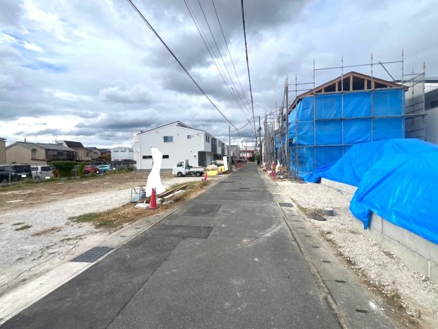 京阪本線『淀』駅まで徒歩８分♪お財布にも優しいオール電化４ＬＤＫ住宅◎伏見区淀下津町１期の前面道路含む現地写真|前道道路(２０２４年１０月撮影)
