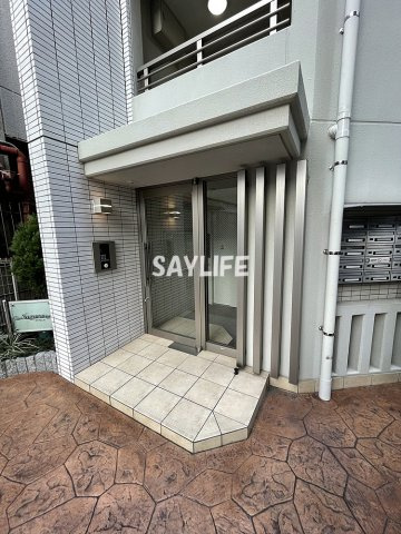 ナガラのエントランス