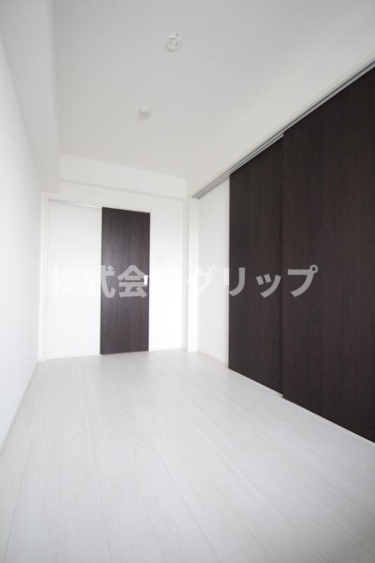 BluRock東神奈川の洋室