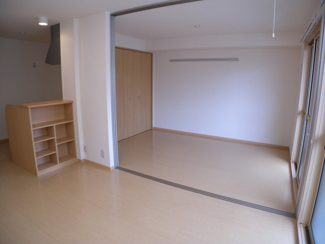 パークハイム参番館の居間・リビング|パークハイム参番館