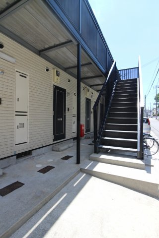 エステートピア板宿のエントランス