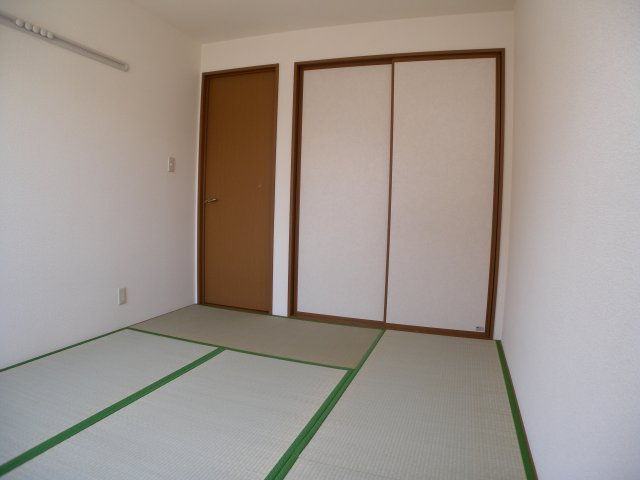 ボナール白水　1棟の和室