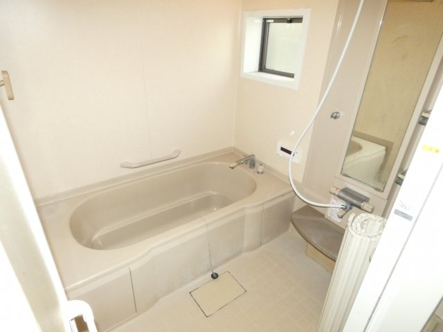 ボナール白水　1棟の浴室