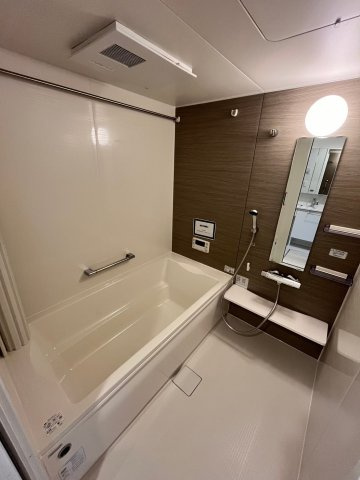 ラビアンローズ三木の浴室