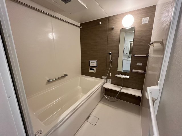 ラビアンローズ三木の浴室