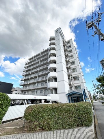 ヴィラスリースターツルハマの外観