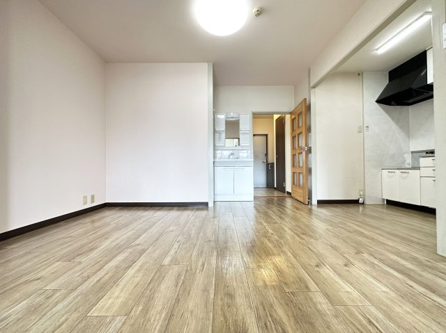 シティーハイツの居間・リビング