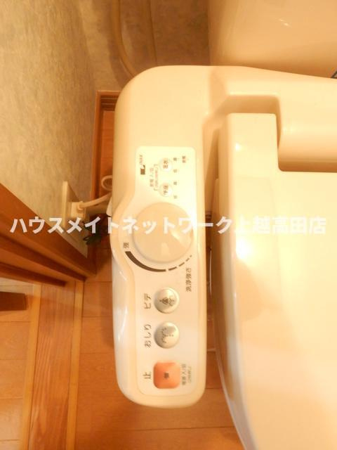 カントリーハイツＢのトイレ|温水洗浄暖房便座
