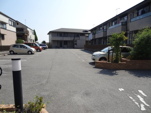 サウスヒル水谷の駐車場