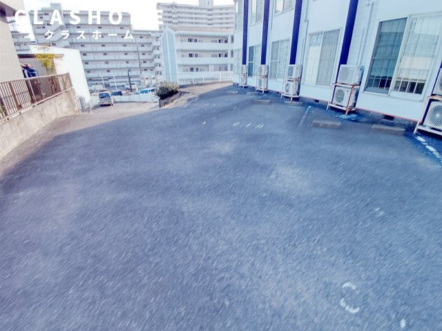 クレストコートC　　刈谷市近郊の賃貸はクラスホーム刈谷店の駐車場