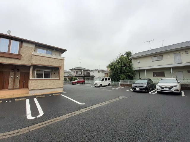 メゾンド　クラッシモ　Ａの駐車場|駐車場