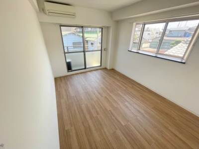 【居間・リビング】 | ルーツウエストガーデン