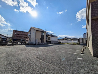 【駐車場】